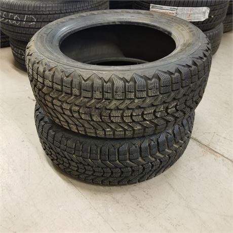 2 New Studded Firestone WinterForce 215/55 R16 Tires