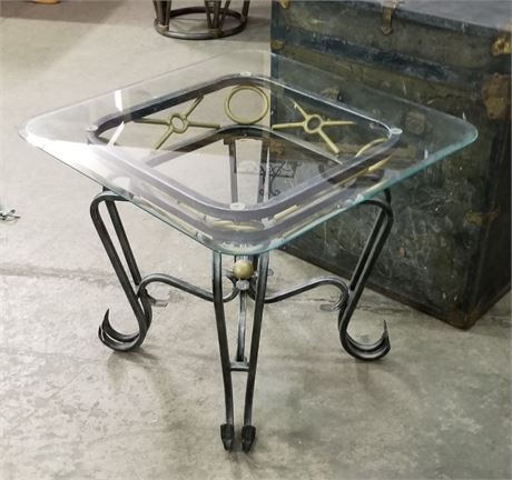 Metal w/ Glass Top Accent Table...22x22x19