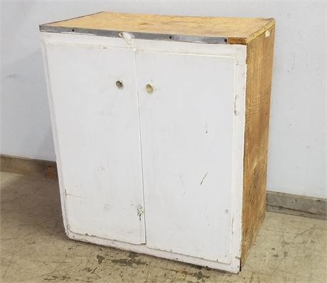 Garage/Shop Cabinet...31x19x30