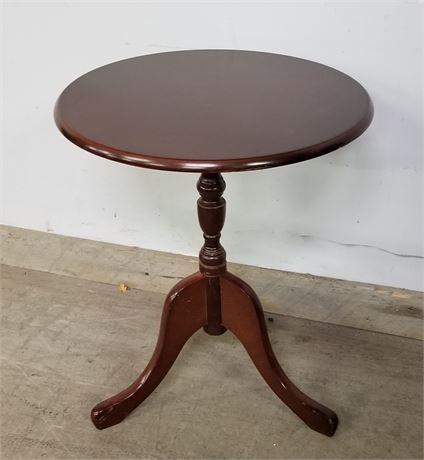 Nice Wood Accent Table...19x22