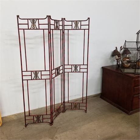 Metal Screen Divider