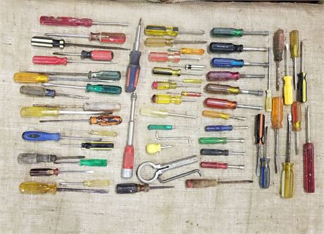 Assorted Screwdrivers/Philips/Nut Drivers