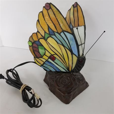 Very Cool Lighted Stain Glass Butterfly Lamp...Works !!
