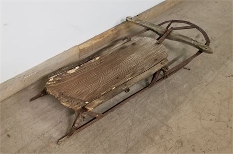 Vintage Weathered Runner Sled