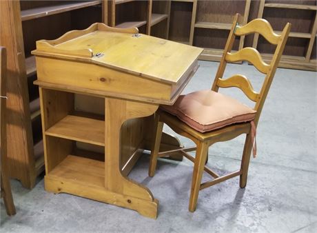 Vintage Wood Desk w/ Chair ...28x28x32