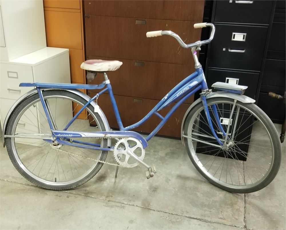 Tryans Online Auction & Auction Center - Vintage Hiawatha Ladies Bicycle