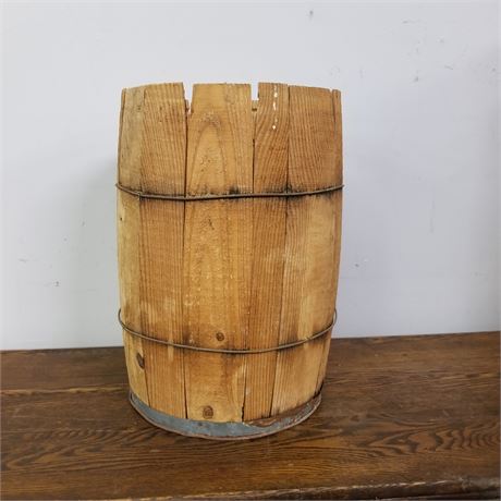 Small Wood Home Decor/Planter Barrel...19" tall x 12 diameter