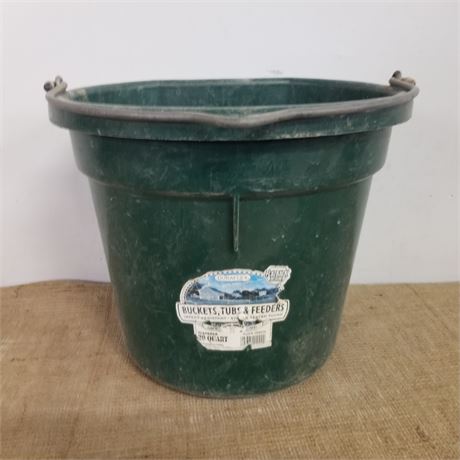 2 gal. Feed Bucket