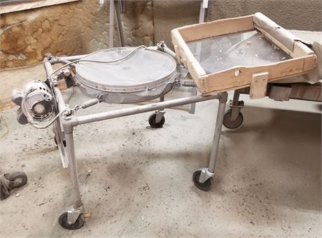 Rolling Sand Sifter - 20x20