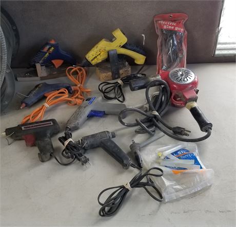 Assorted Hot Glue Guns & Heat Gun