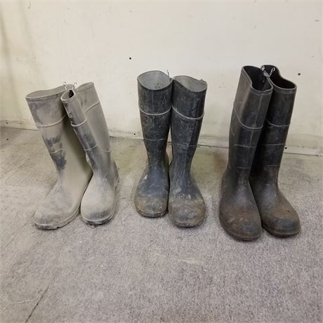 3 Pairs of Rubber Boots - Size 9-11