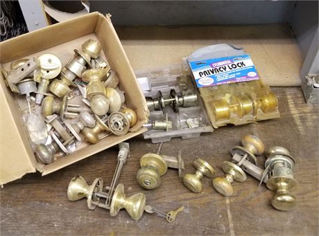 Assorted Brass Entry Door Knobs...Some with Keys