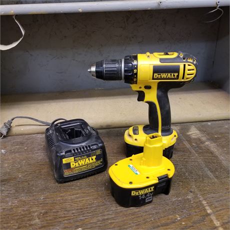 Dewalt Cordless Drill with 2 Batterys & Charger