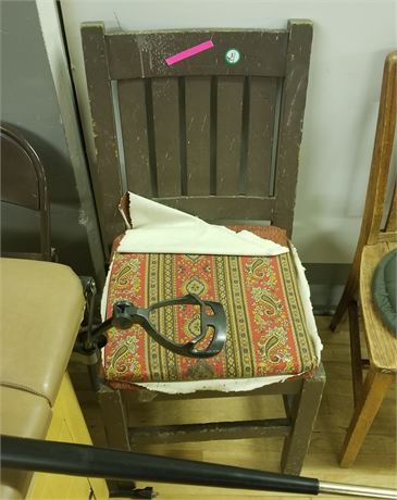 A Loner Chair Looking For A New Home
