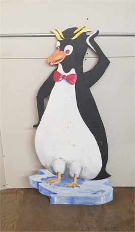 Wood Penguin Display - 23x48