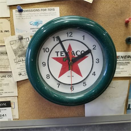 Small Texaco Clock - 6" Diameter