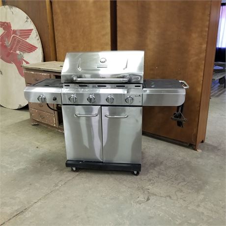 Charbroil Rolling BBQ Grill