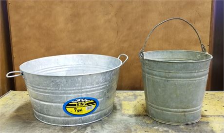 7 Gallon Galvanized Tub & Pail