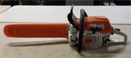 Stihl MS 271 Chainsaw...Like New ...Starts & Runs!!