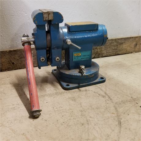 Larin 5" Bench Vise