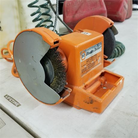 Black & Decker 5" Bench Grinder