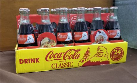 Vintage Santa Coca-Cola Bottle Caddy w/Bottles