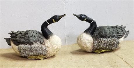 2 Cool Resin Canadian Geese Sculptures