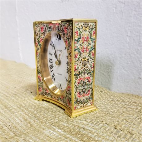 Linden Quartz Clock