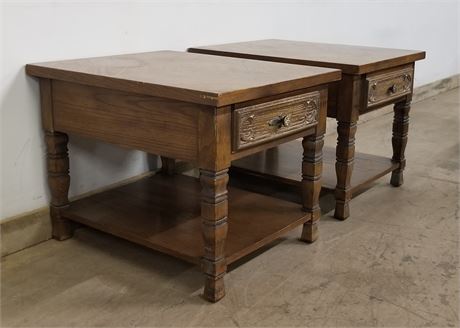 Pair of Stanley End Tables - 22x28x21