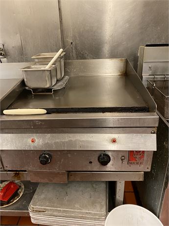 Gas Operated Wolf Grill 24"