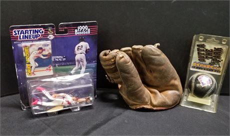 Vintage Rawlings Baseball Glove/Figurine/Ball