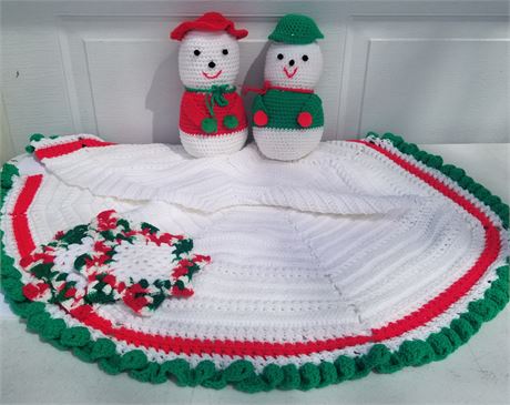 Knitted Christmas Tree Skirt & Mr & Mrs Snowman