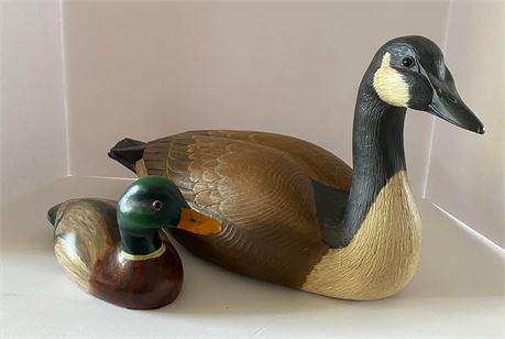 Lovely Carved Wood Ducks