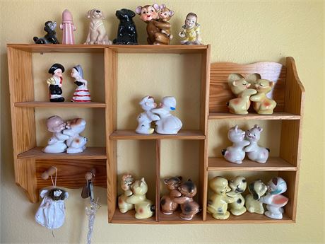 Wall Shelf w/ Collectible Hugging Salt & Pepper Shakers