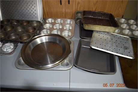 cupcake baking pans