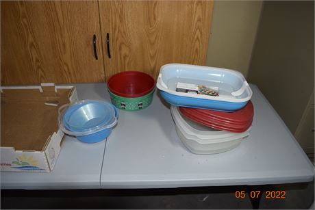 plastic storage dishes