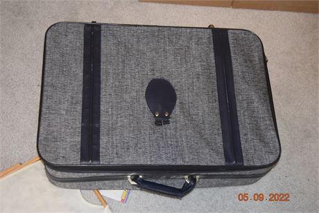 Suit case