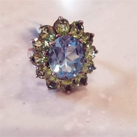 Sterling Silver 6ct Oval Sky Blue Stone + 5.4 Peridot Ring...Sz 7