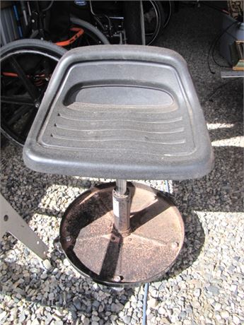 Garage Roller Chair