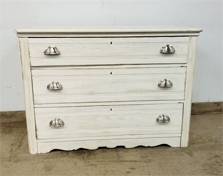 Antique Dresser - 41x19x29