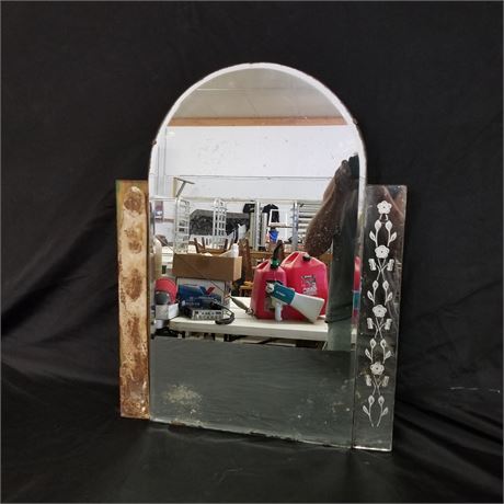 Antique Mirror - 20x26