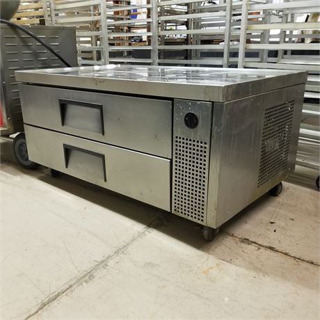 Rolling Stainless Refrigerated Cooks LIne Case - 52x32