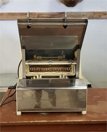 Doyon 16" Bread Slicer