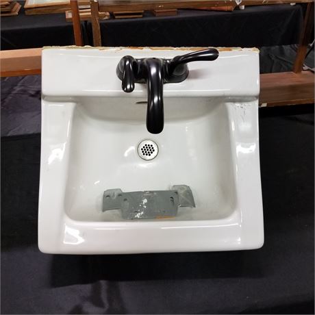 Commercial Bathroom Sink - 19x17