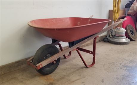 True Temper Wheel Barrow