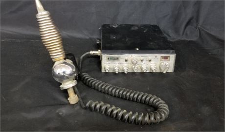 Cobra CB Radio & 9ft Antenna