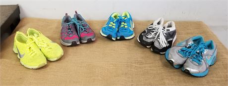 5 Pair of Ladies Nike Shoes - Sz 7.5