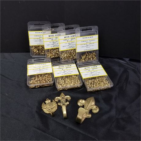 Assorted Wood Screw & Brass Hangers