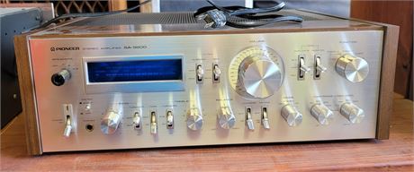 Pioneer Stereo Amplifier