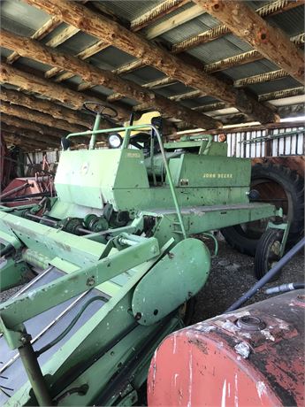 John Deere 800 Swather - 12’ Head with a Conditioner
